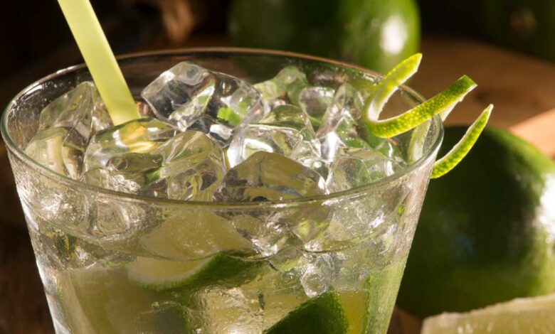 Receta de caipirinha de carambola y menta 1