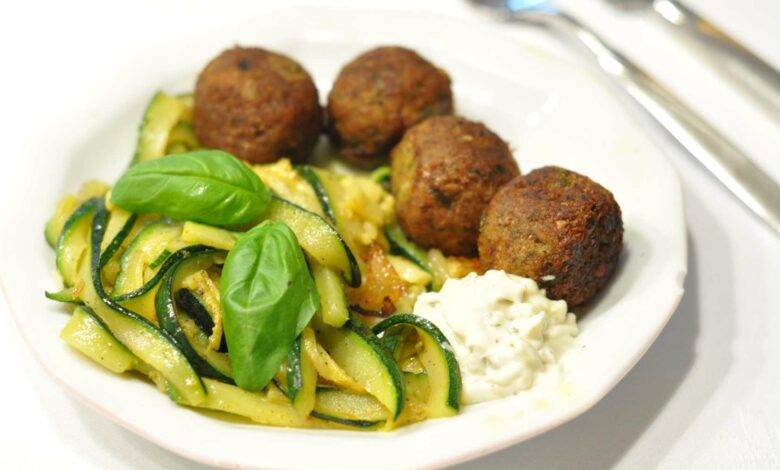 Receta de albóndigas de brócoli y quinoa, una tapa saludable 1