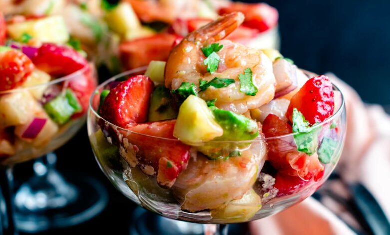 ceviche de fresas con langostinos y aguacate 1