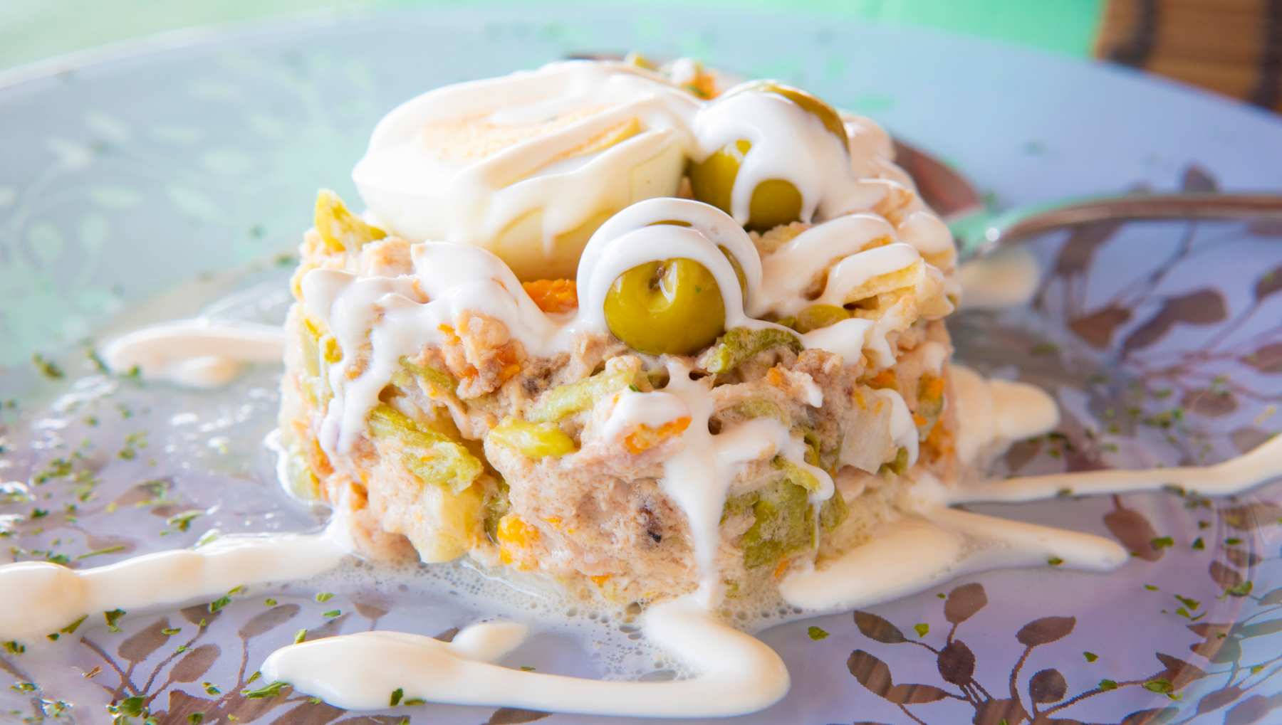 Receta veraniega tradicional de ensaladilla rusa 4