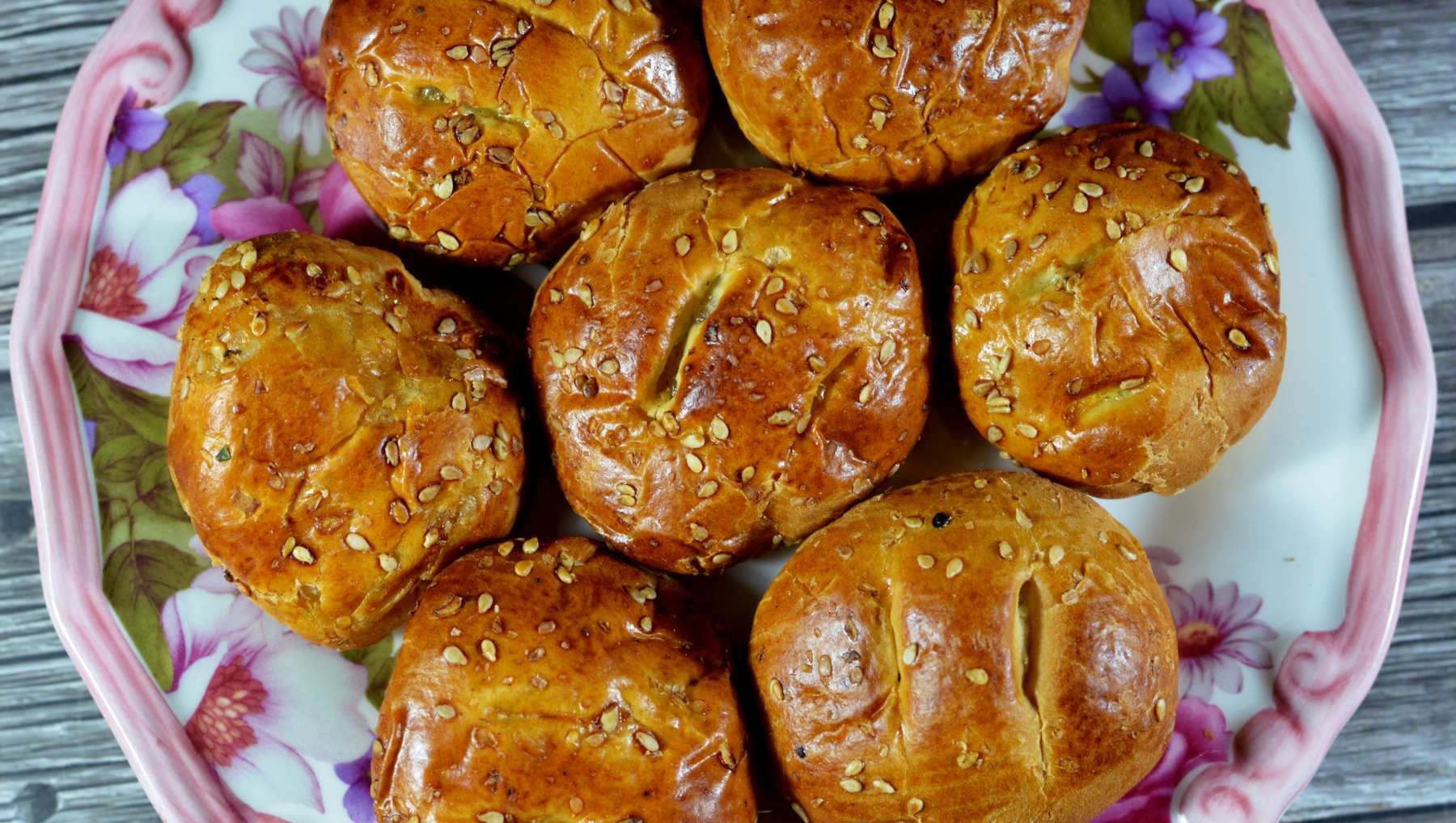 Receta de Bollos árabes con almendra, hinojo y sésamo 4