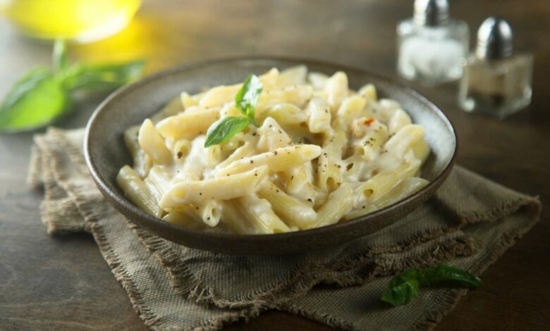 Receta de macarrones con salsa de ajo 1