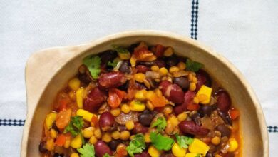 Chili vegano de frijoles y quinoa: picante, saciante y nutritivo 9