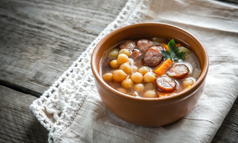 Receta de Chorizos con garbanzos a la sidra 1